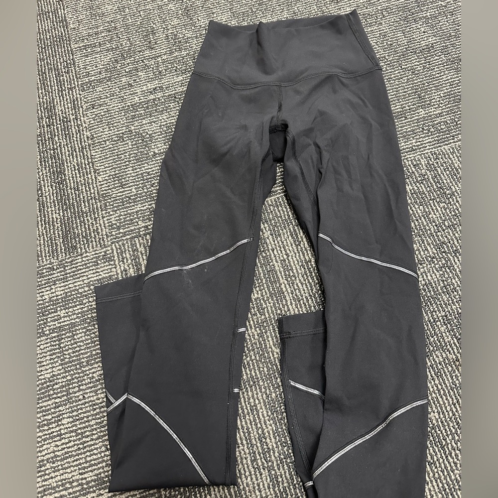 Women’s Lululemon Black Rare Design Leggings- Size 0
